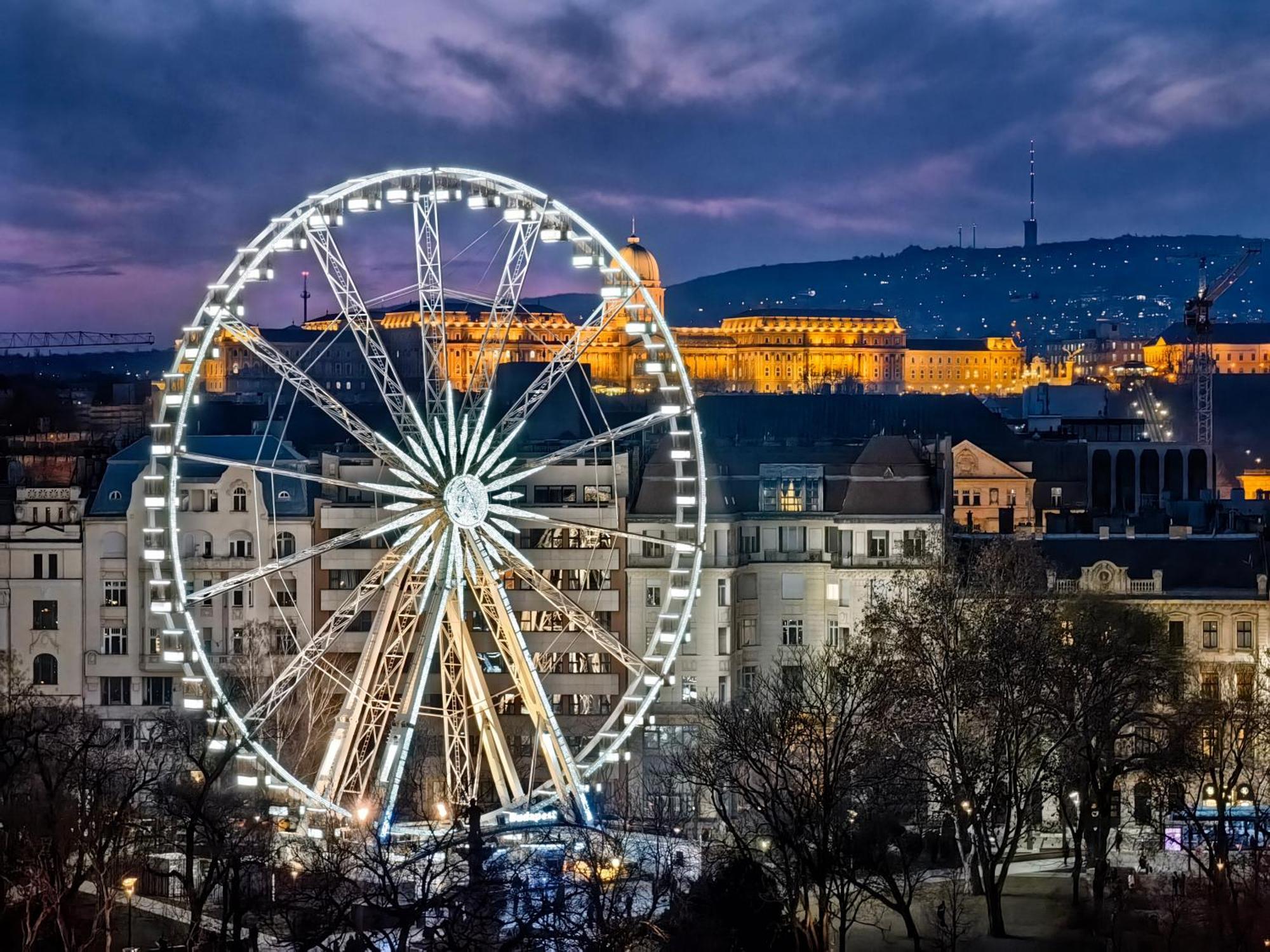 Bright Apartment In The Most Beautiful Street Of Budapest Vaci Street, Fashion Street Eksteriør billede